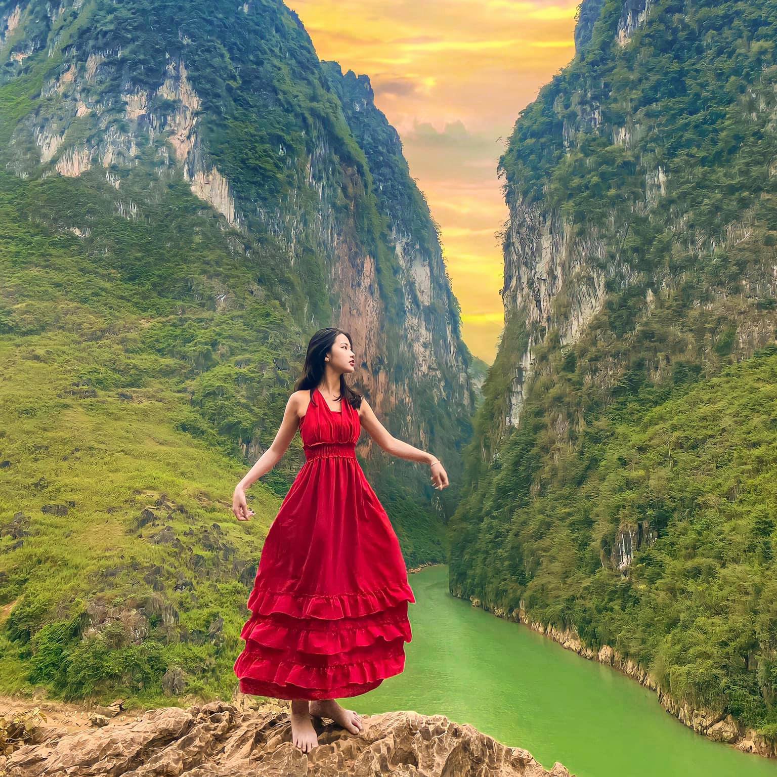 HÀ NỘI - HÀ GIANG - CAO NGUYÊN ĐÁ ĐỒNG VĂN - LŨNG CÚ